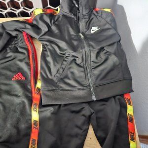 Nike top and bottom matching set